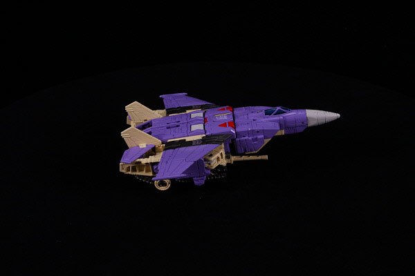 January Legends Series Official Photos   LG58 Clone Bots, LG59 Blitzwing, LG60 Overlord 079 (79 of 121)